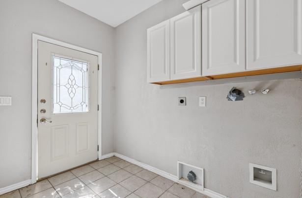 16 Brenda Ln Property Photo 37
