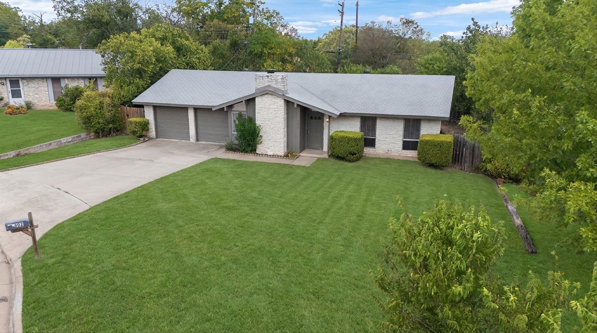 802 Riddlewood Dr Property Photo 5