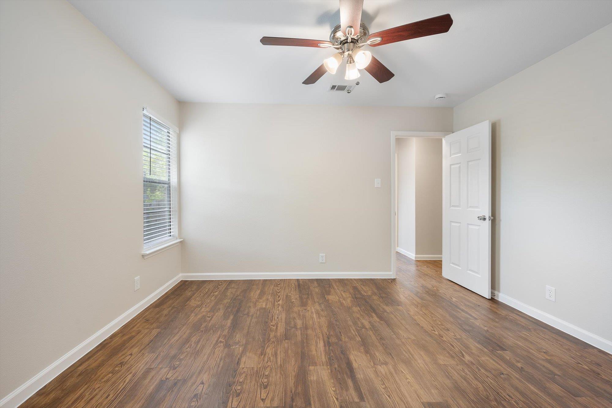 802 Riddlewood Dr Property Photo 20