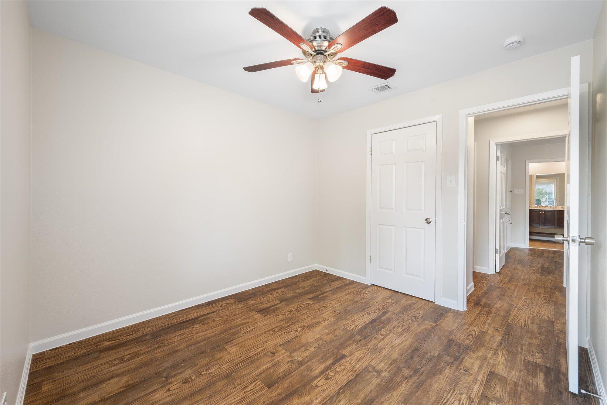 802 Riddlewood Dr Property Photo 31