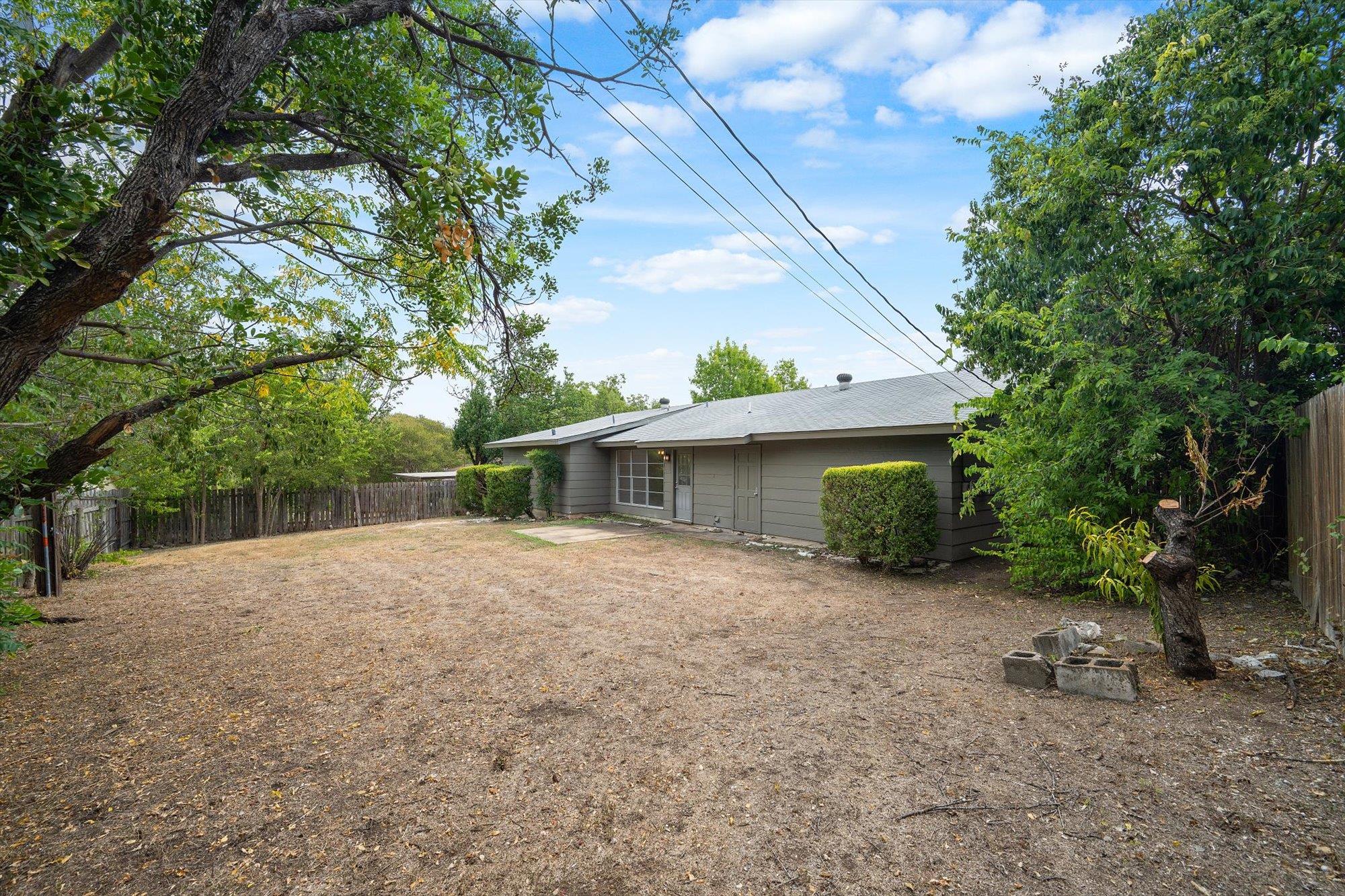 802 Riddlewood Dr Property Photo 33