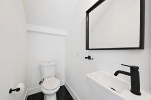 504 Normandy St #a Property Photo 6