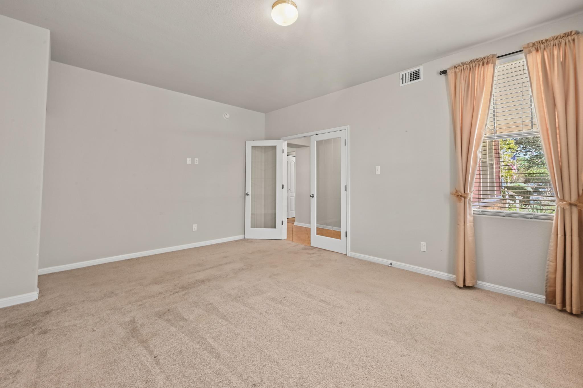 4032 Mather None Property Photo 8