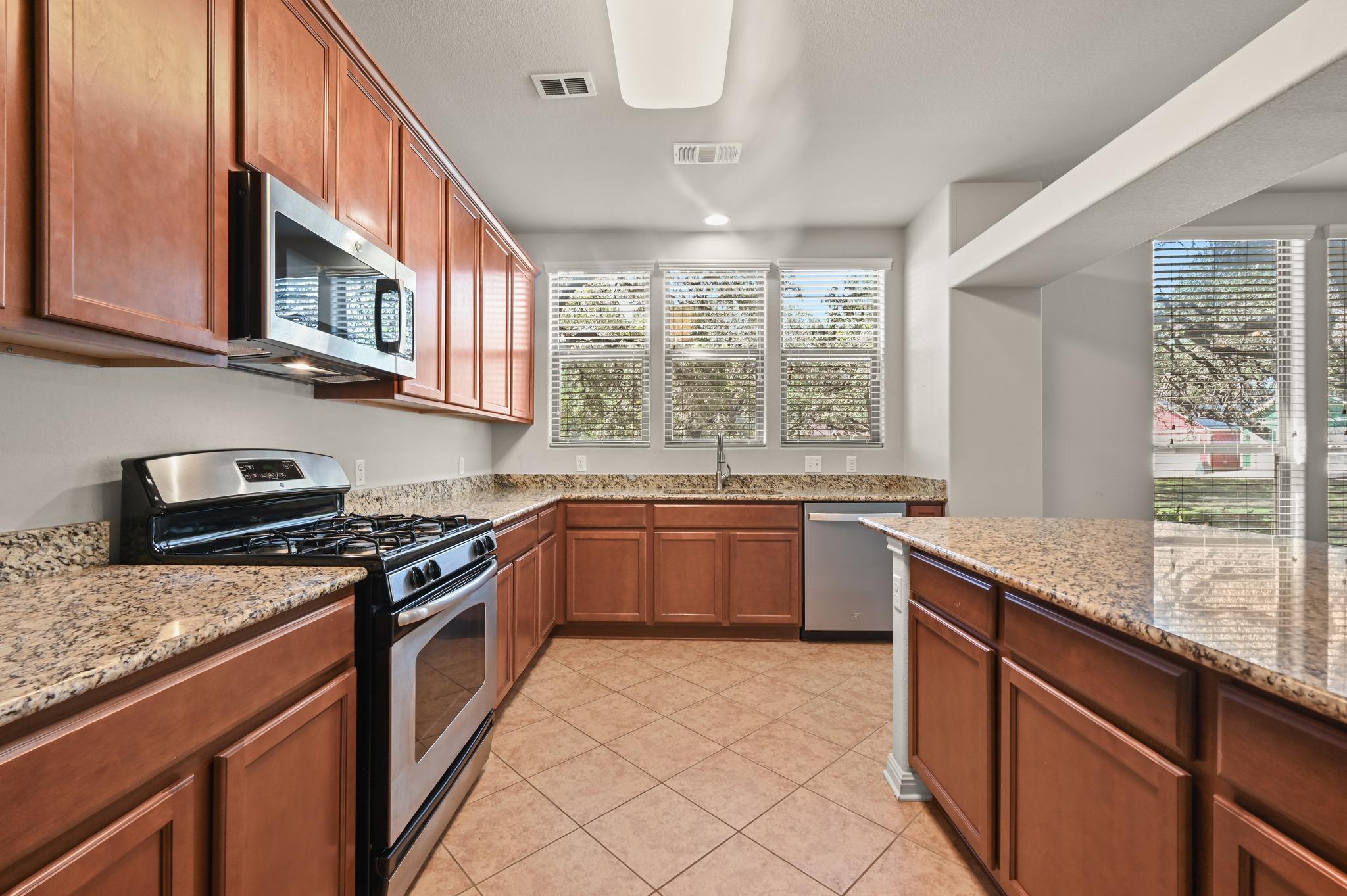 4032 Mather None Property Photo 10