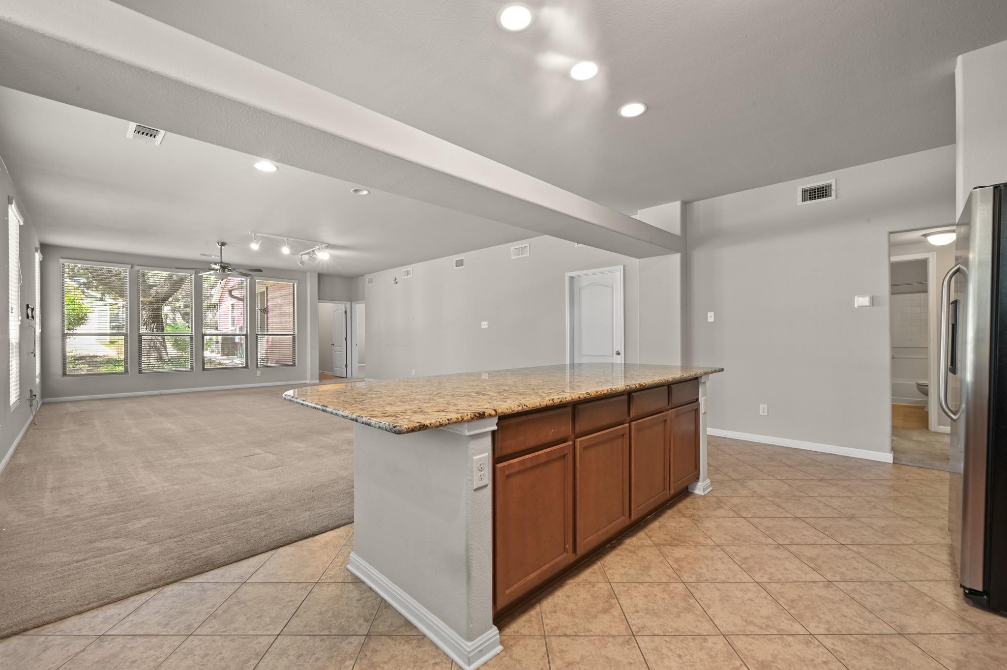 4032 Mather None Property Photo 11