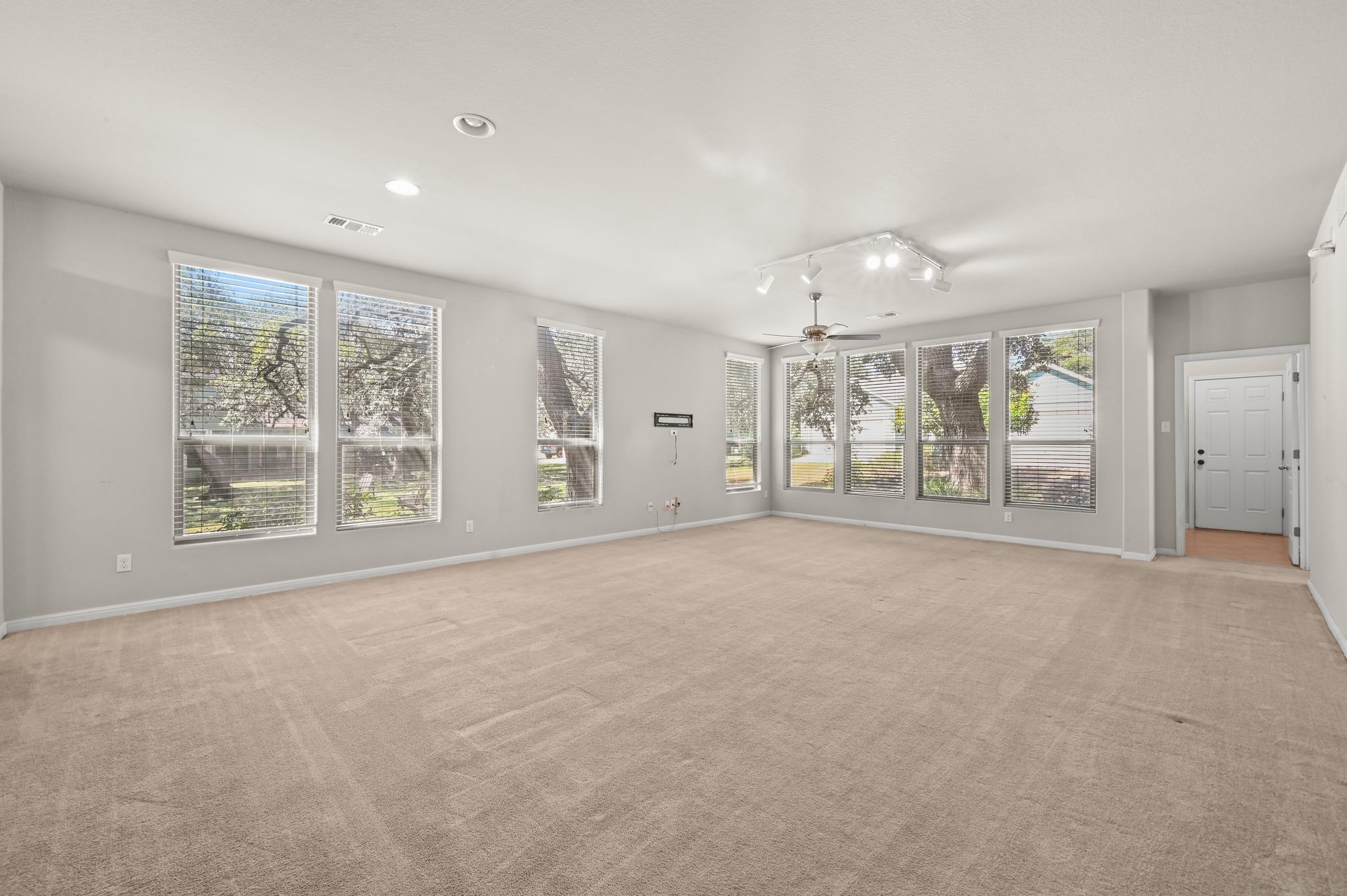 4032 Mather None Property Photo 14