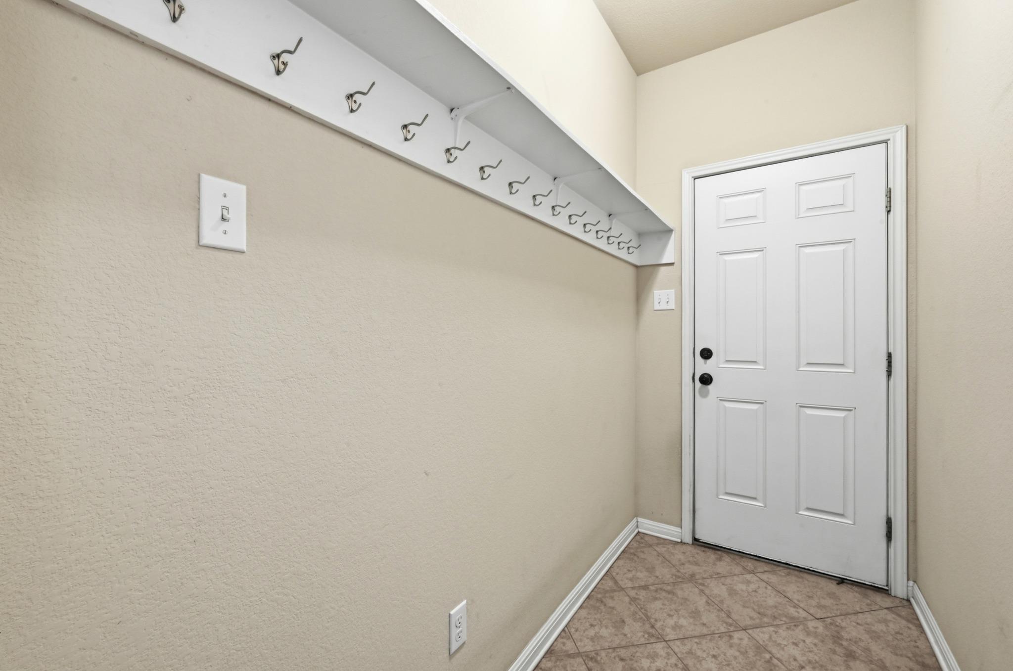 4032 Mather None Property Photo 26