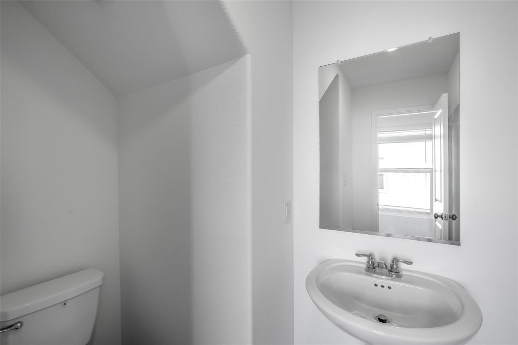 61 Trinity Cir Property Photo 5