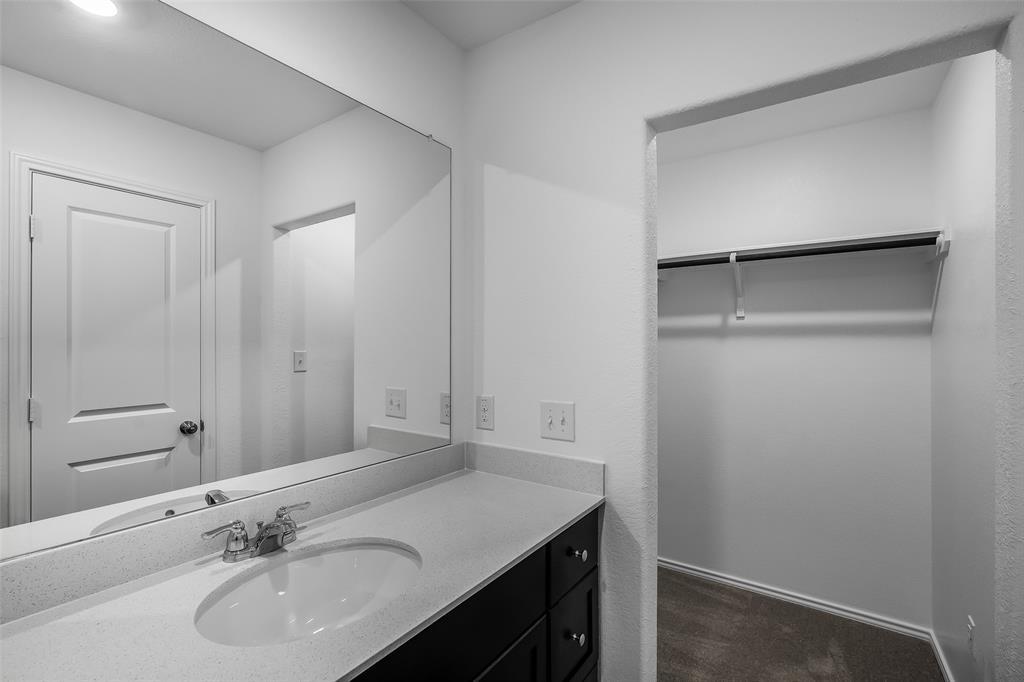 61 Trinity Cir Property Photo 8
