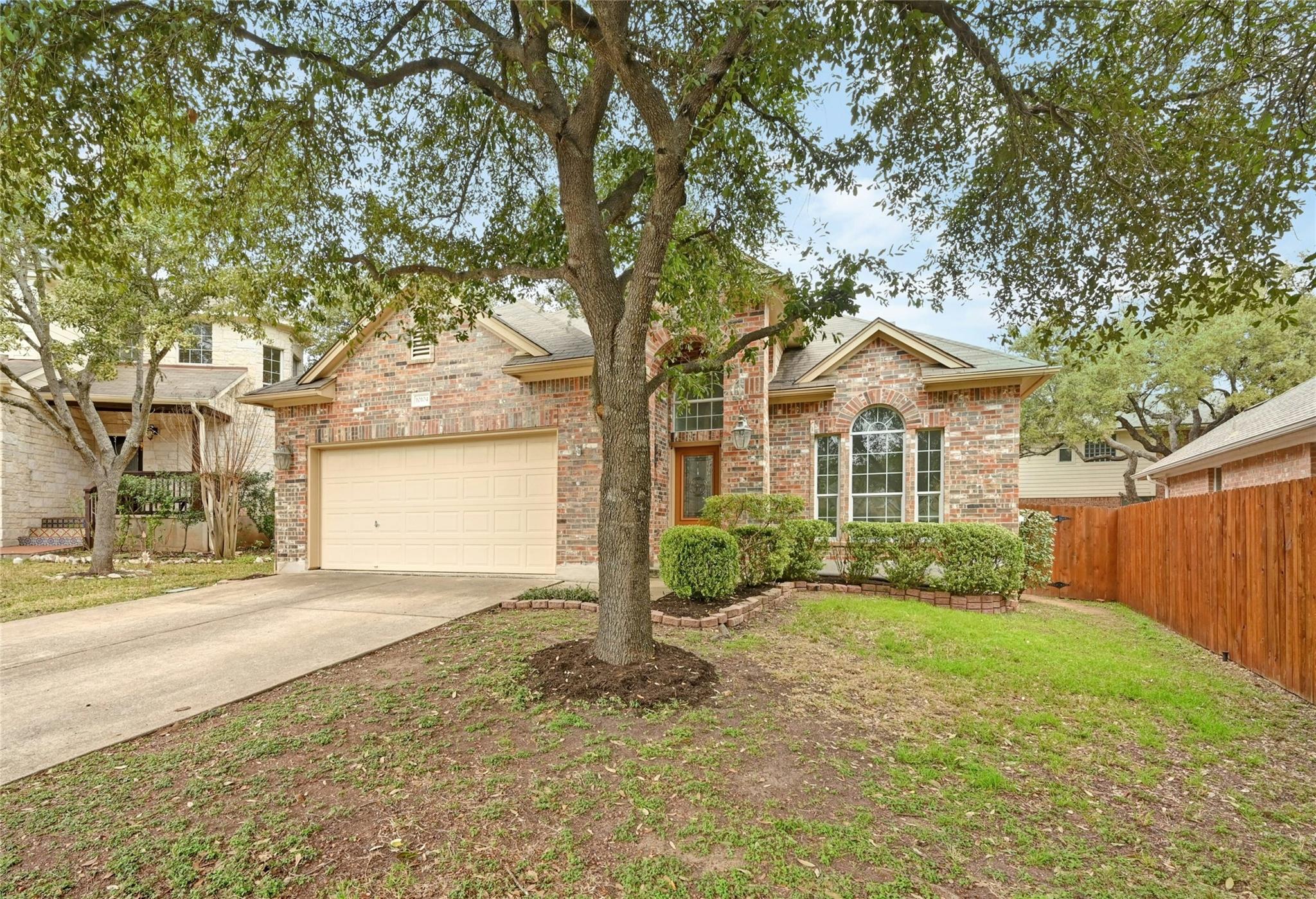 10104 Hibiscus Cv Property Photo 2