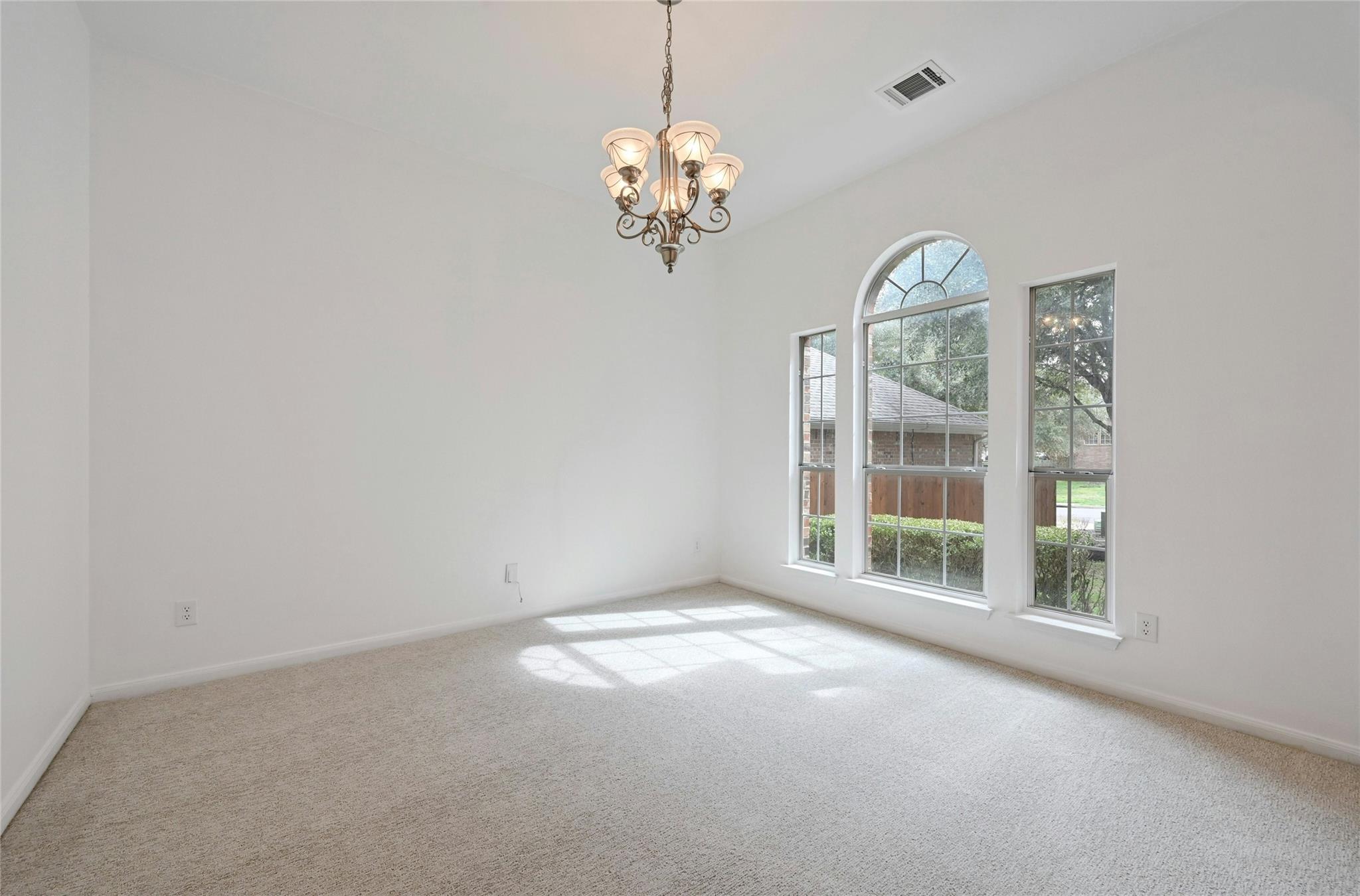 10104 Hibiscus Cv Property Photo 6