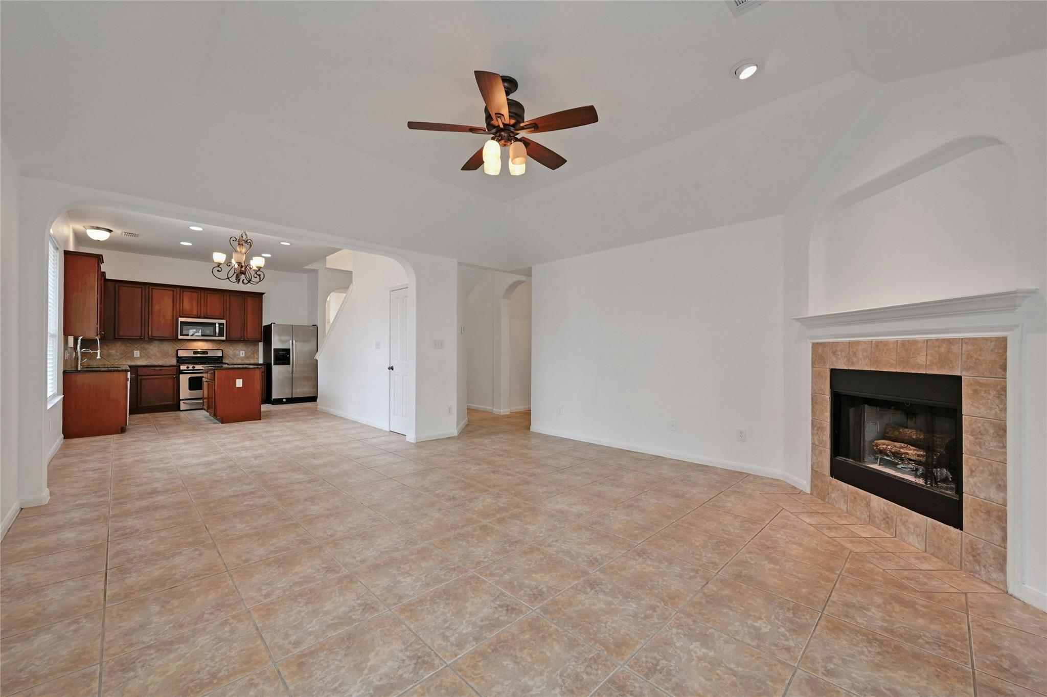 10104 Hibiscus Cv Property Photo 13