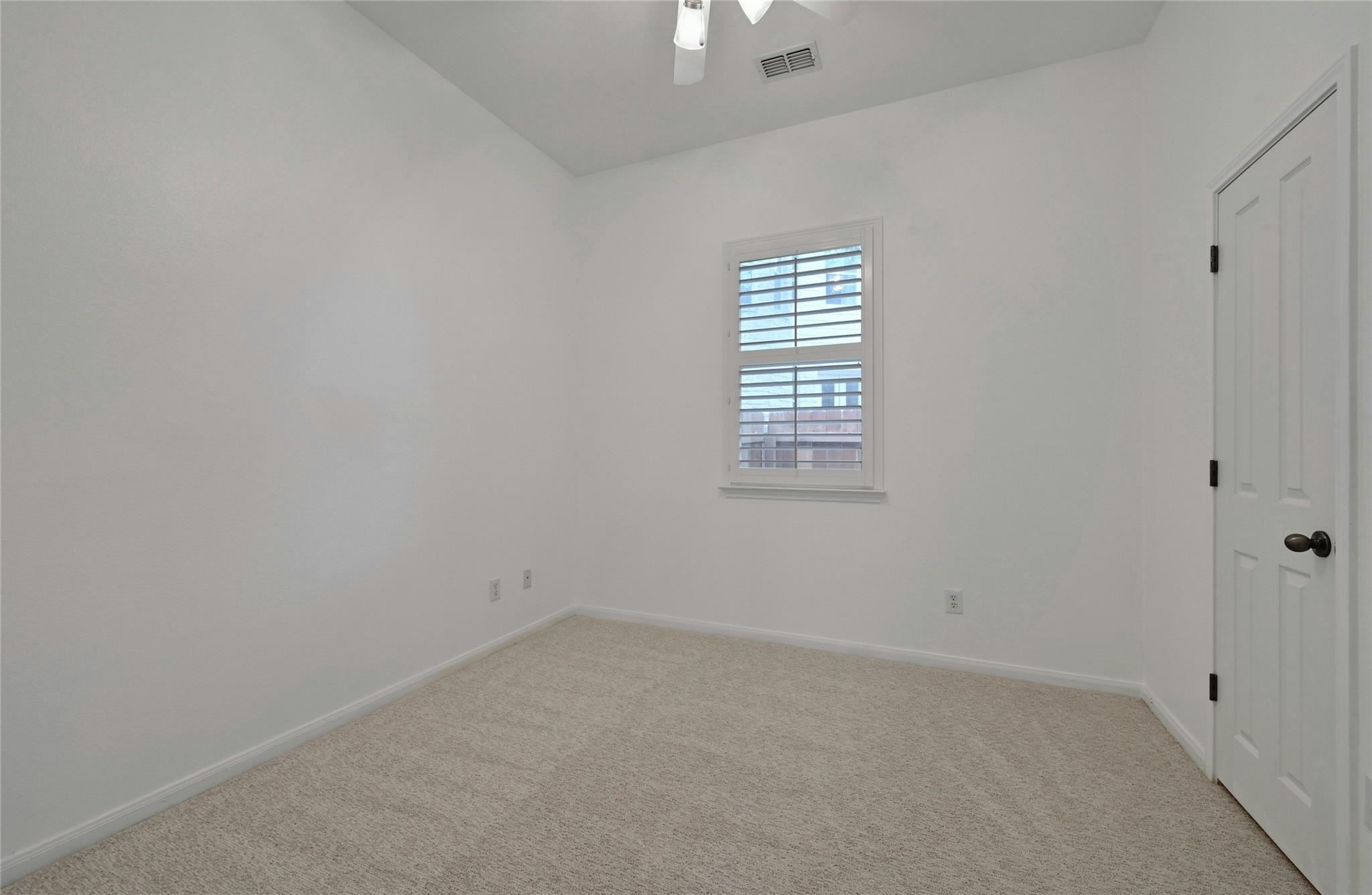10104 Hibiscus Cv Property Photo 19
