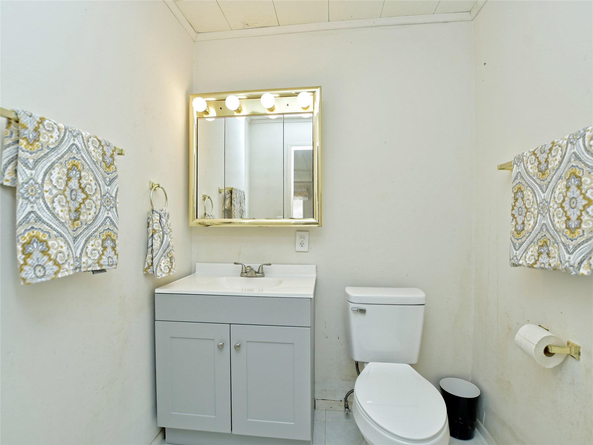 24805 Lake View Dr Property Photo 21