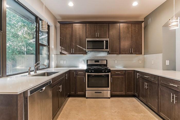 5611 William Holland Ave #d Property Photo 5
