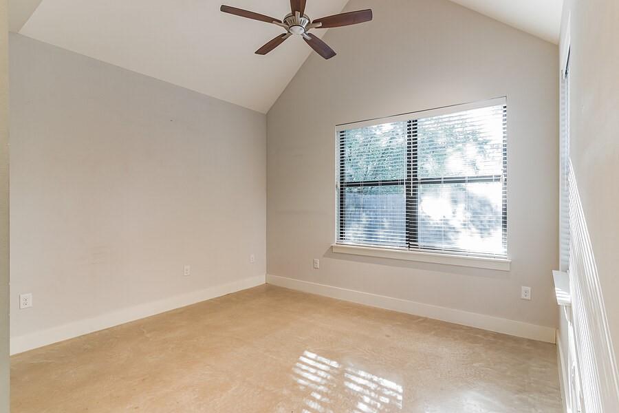 5611 William Holland Ave #d Property Photo 7