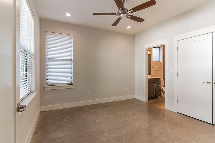 5611 William Holland Ave #d Property Photo 9