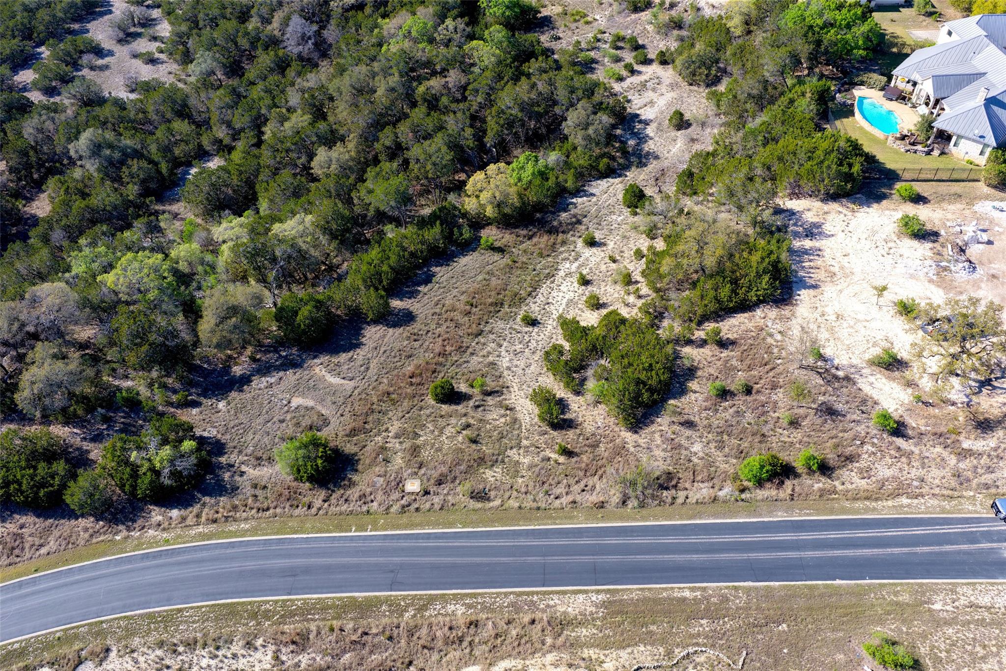 126 Riddle Rd Property Photo 7