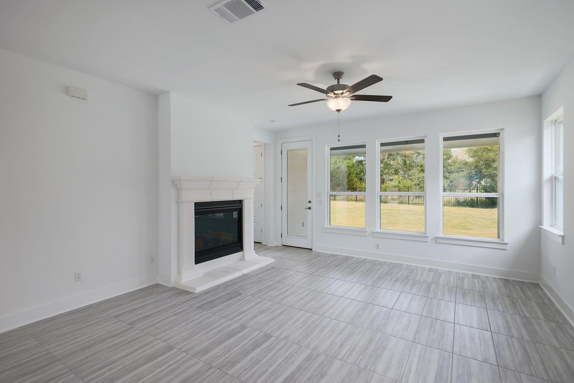 182 Yarbrough Dr Property Photo 4