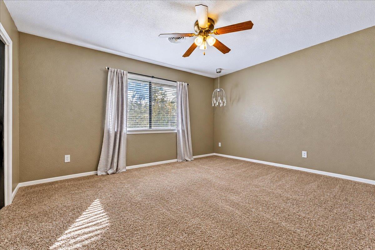 111 Post Oak Dr Property Photo 17