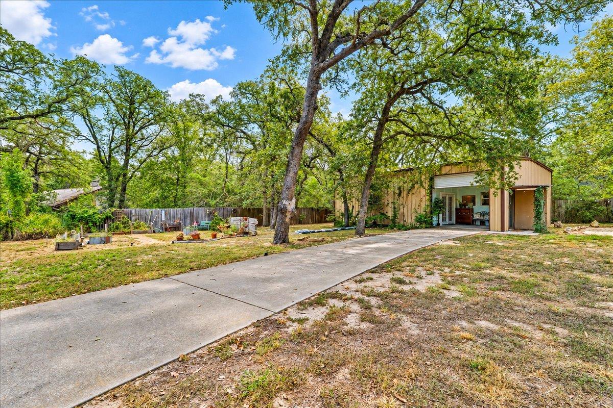 111 Post Oak Dr Property Photo 32