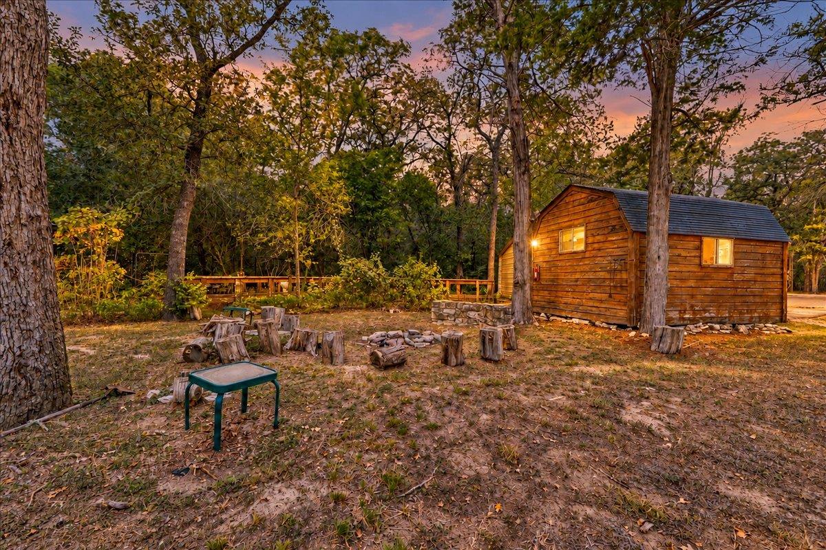 111 Post Oak Dr Property Photo 33