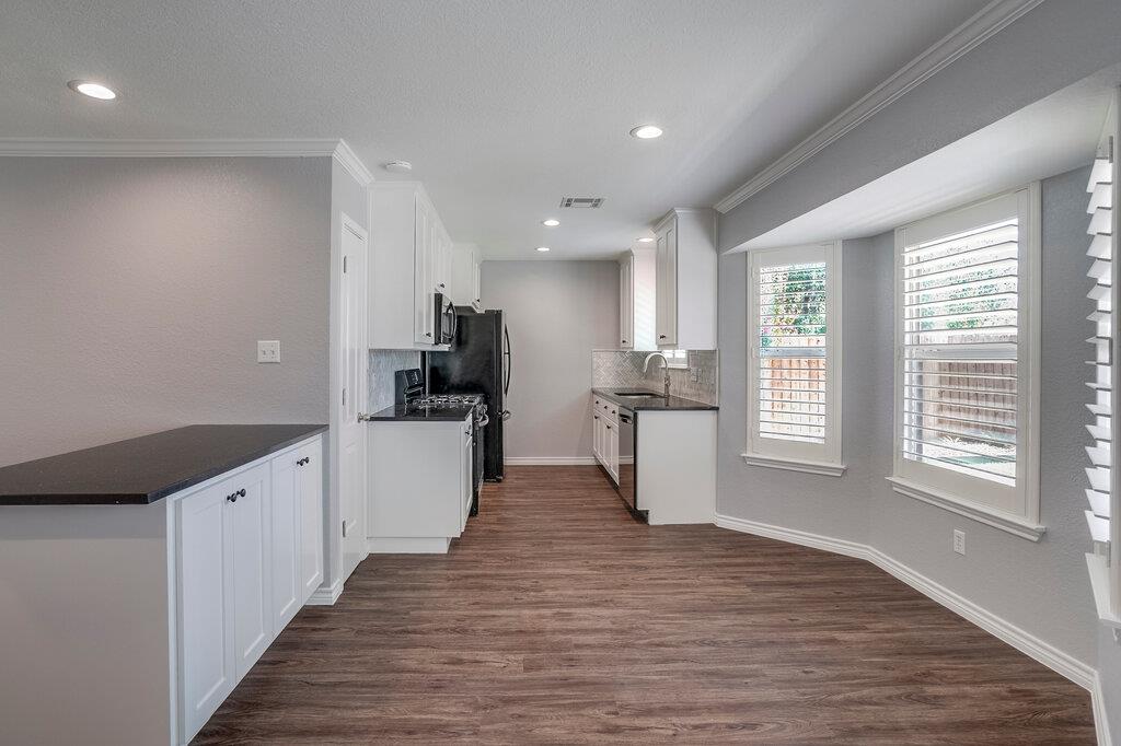 226 Claris Ln Property Photo 7