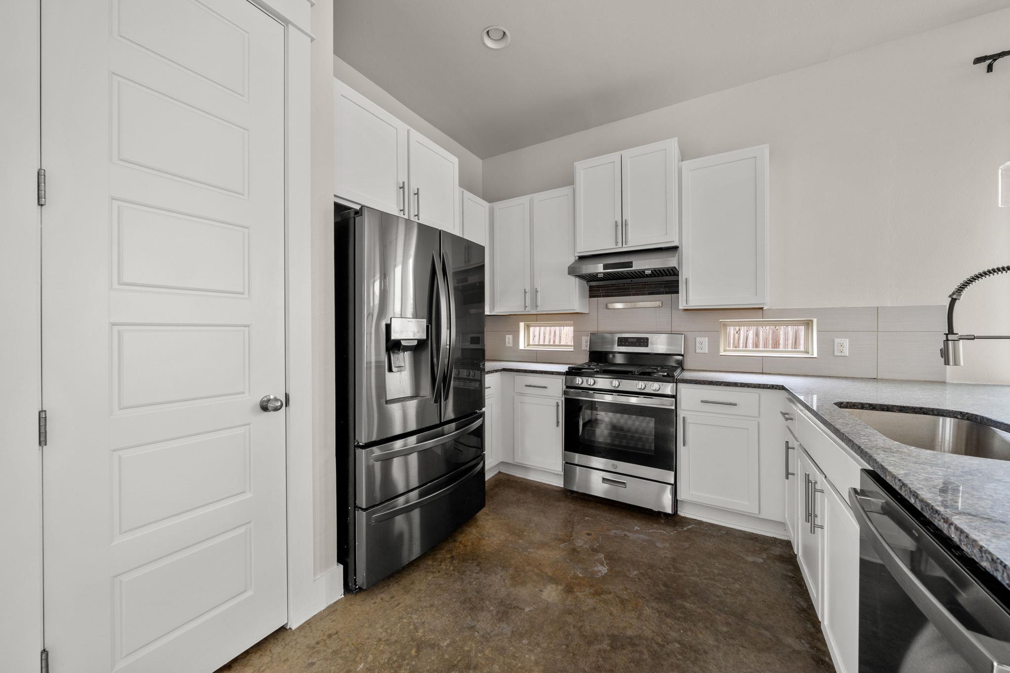 1160 Nickols Ave #a Property Photo 25