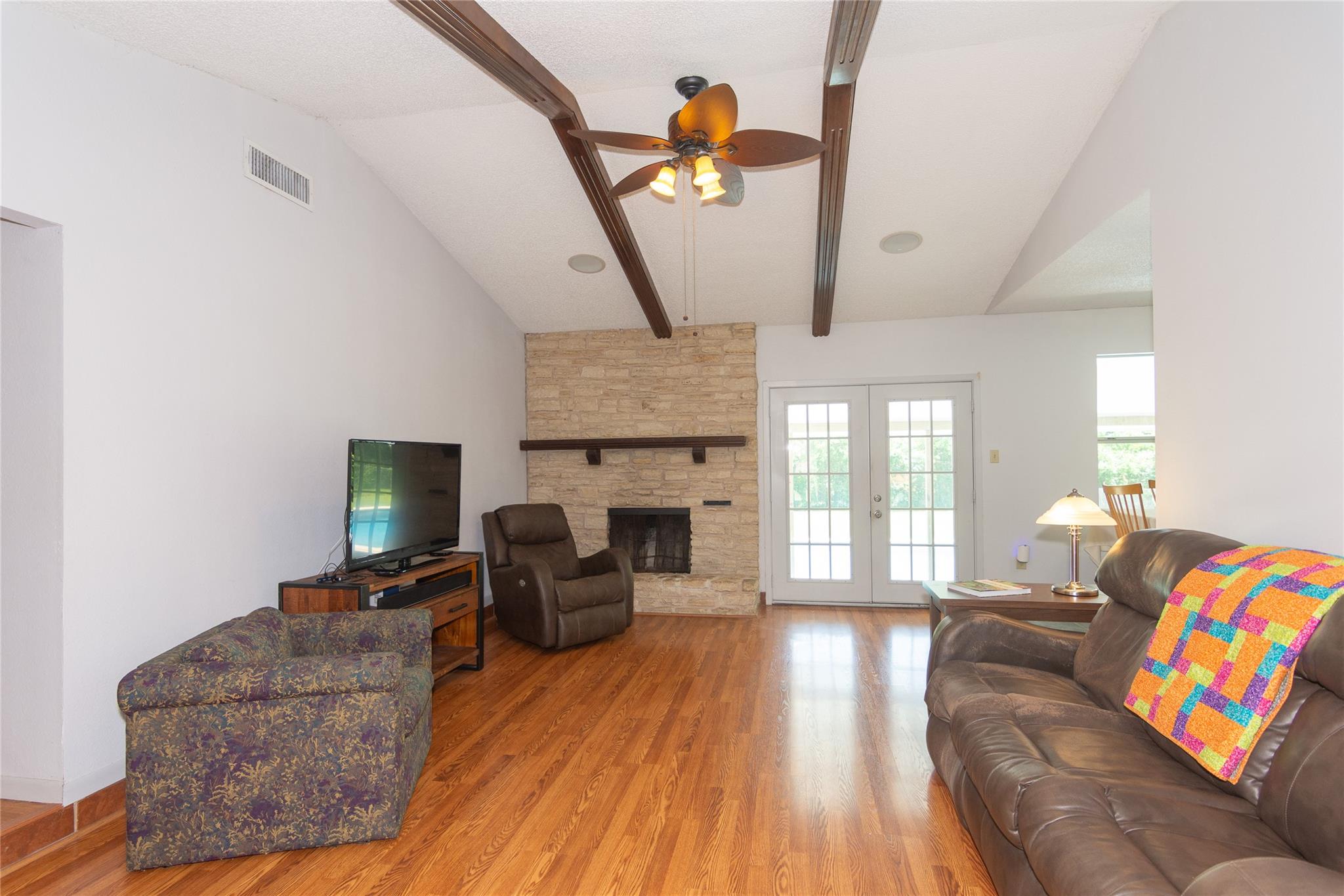 1414 Shenandoah Dr Property Photo 5