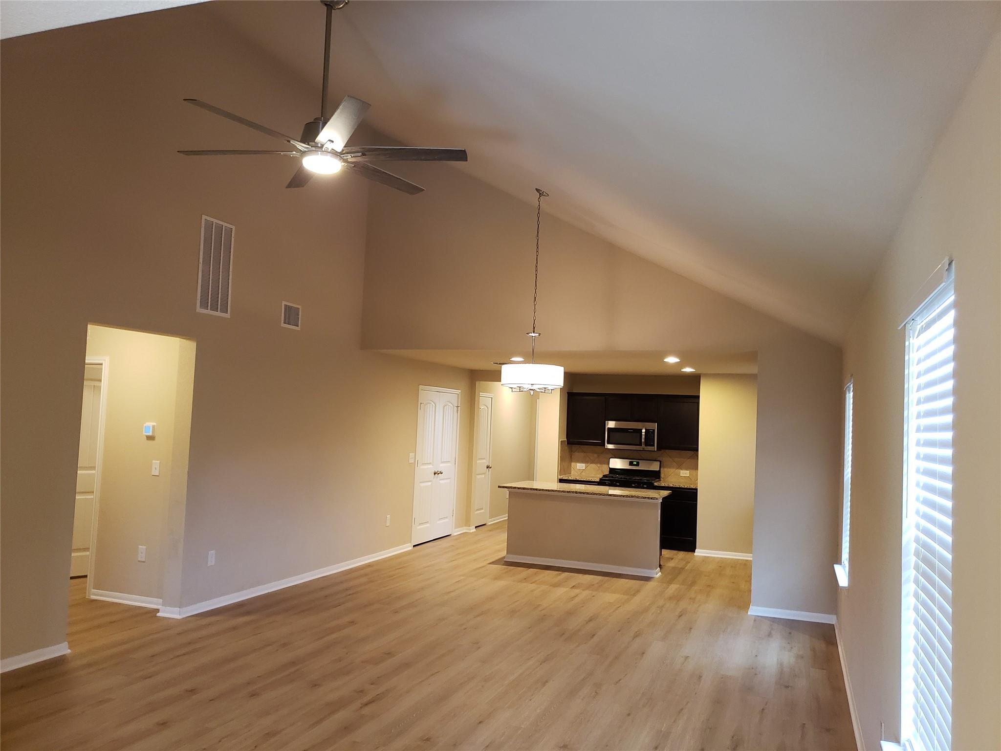 14905 Harkness Pass Property Photo 9