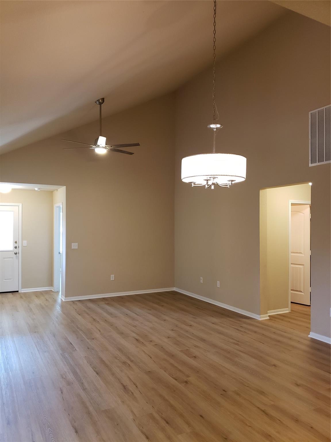 14905 Harkness Pass Property Photo 10