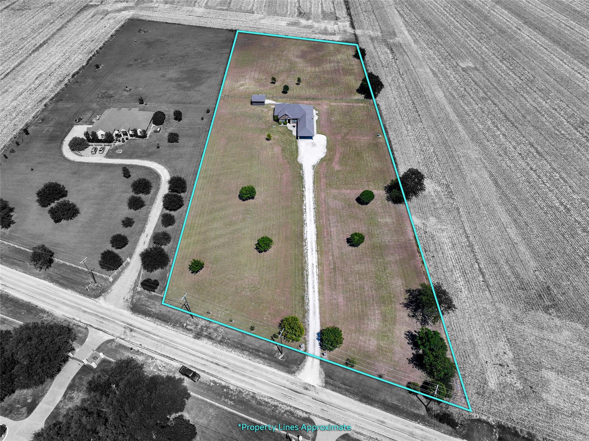 10559 Hartrick Bluff Rd Property Photo 1
