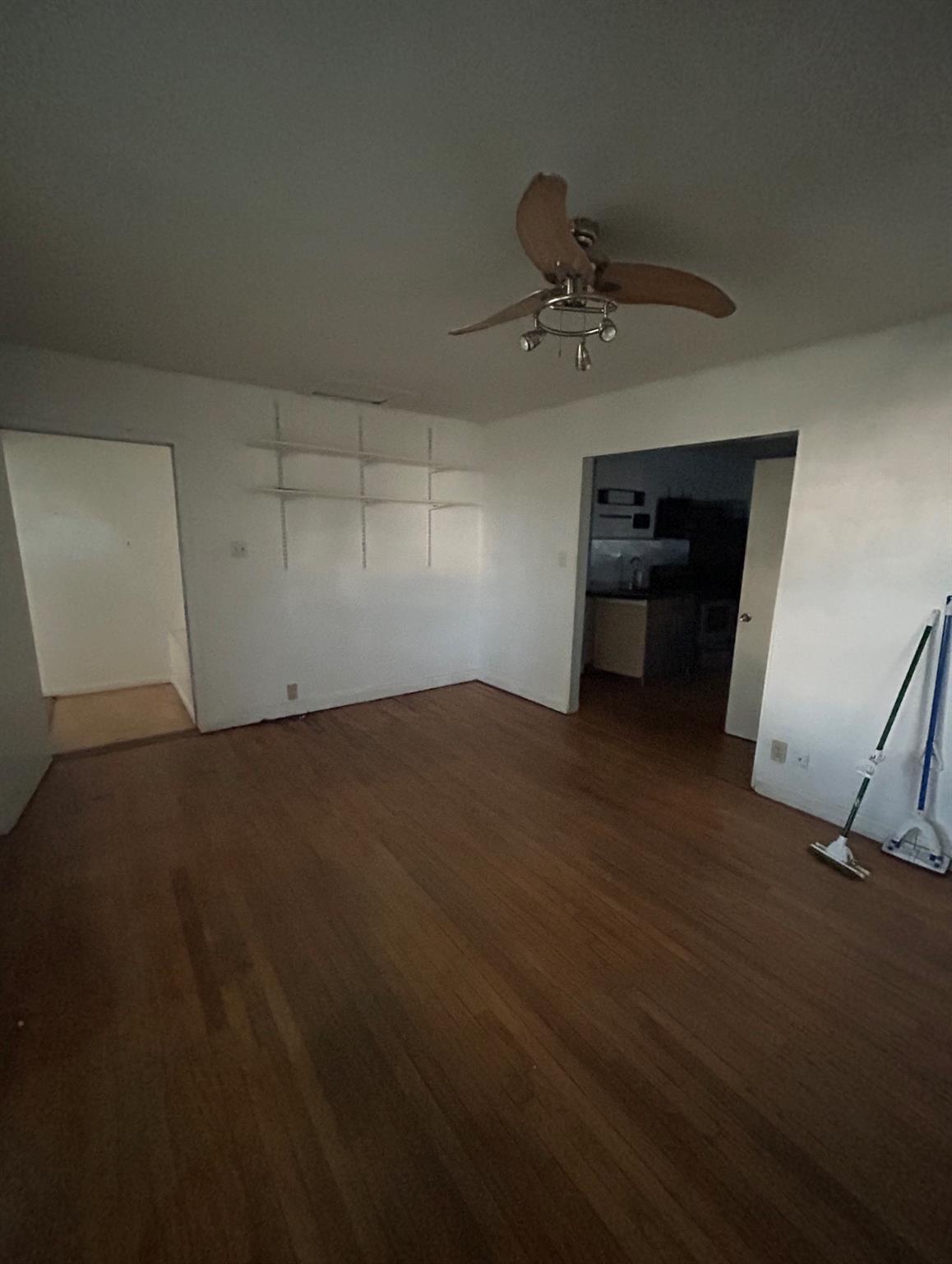 4701 Harmon Ave Property Photo 10