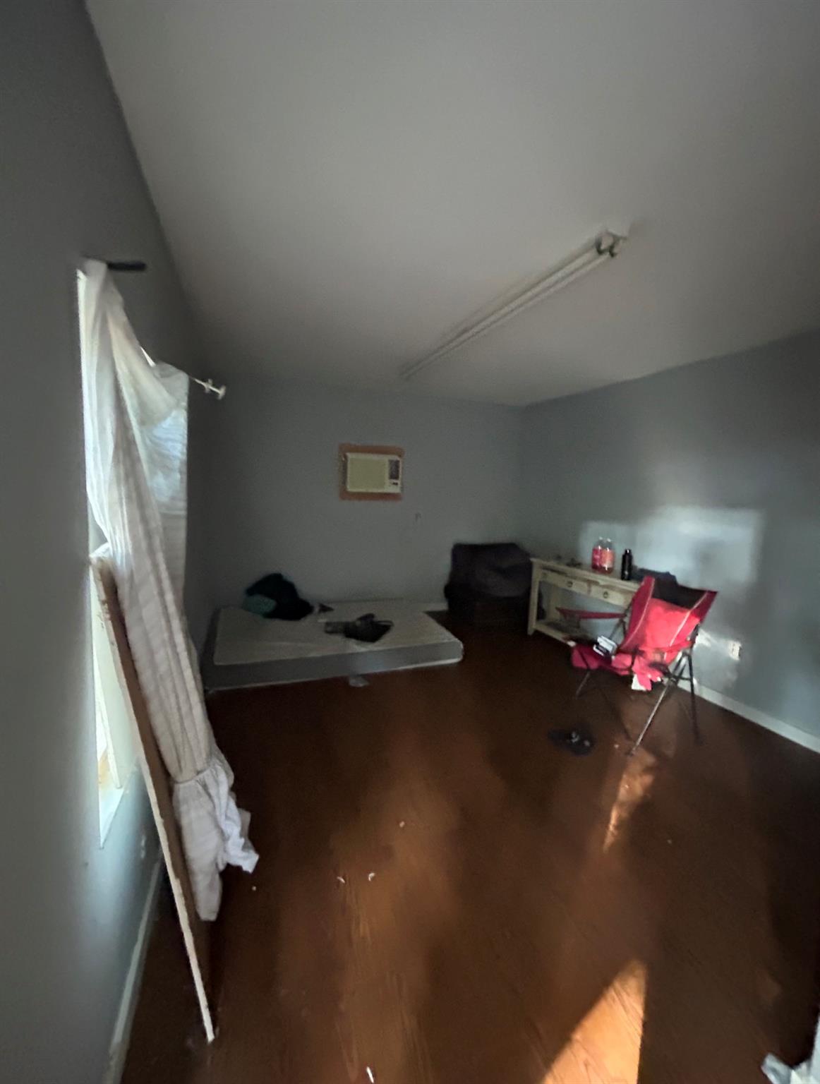 4701 Harmon Ave Property Photo 16