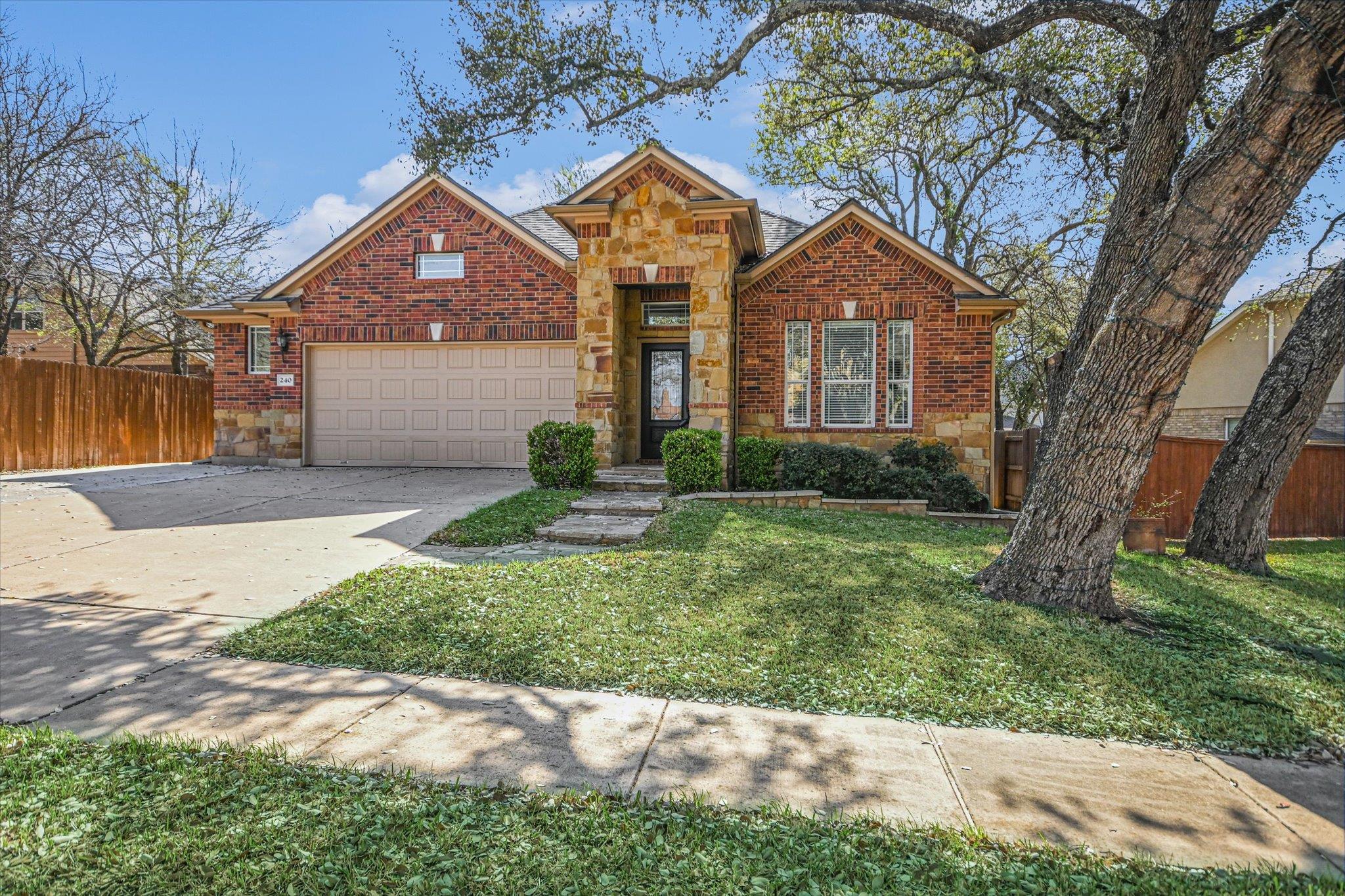 240 Fort Mabry Loop Property Photo