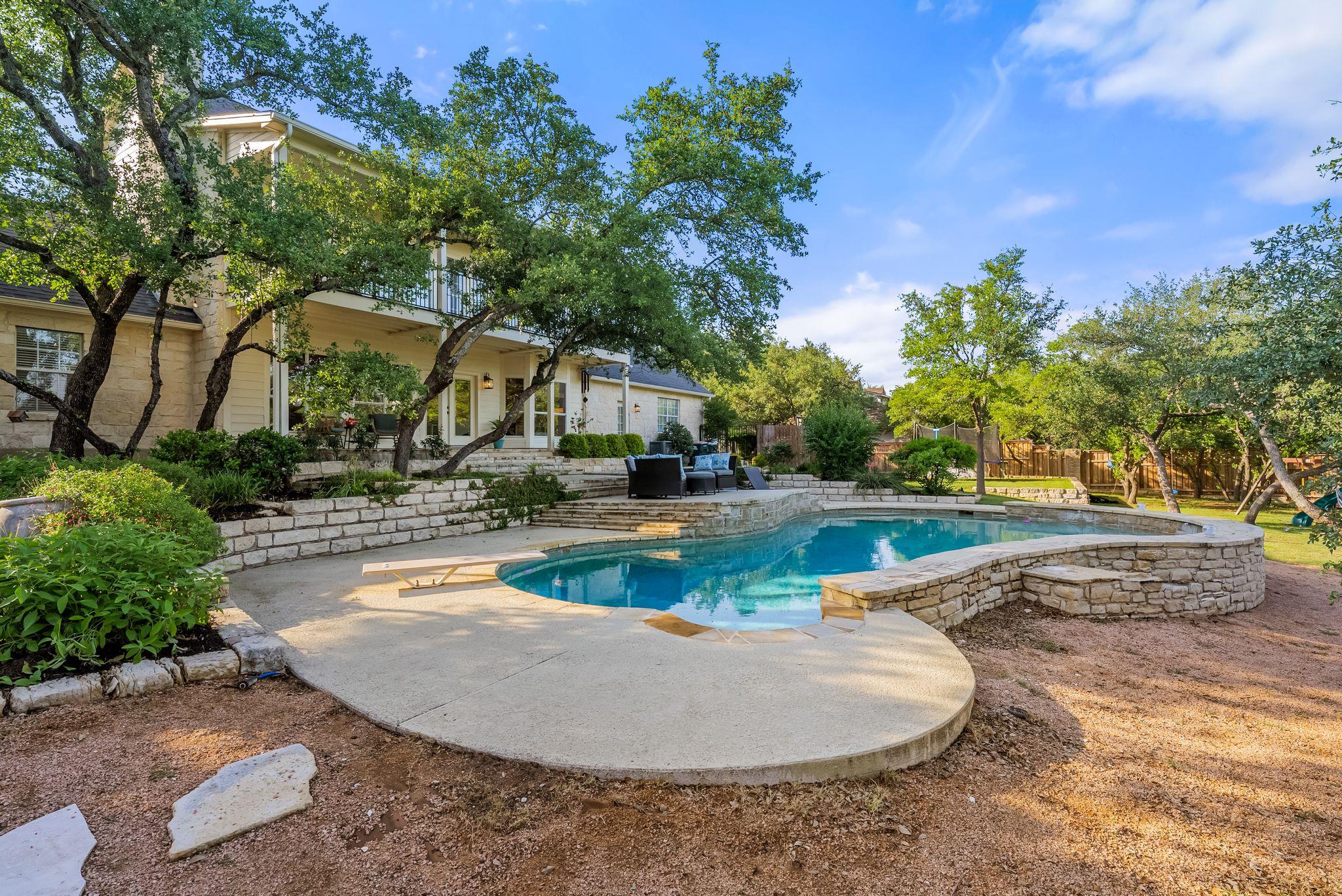 8909 Gallant Fox Rd Property Photo 1