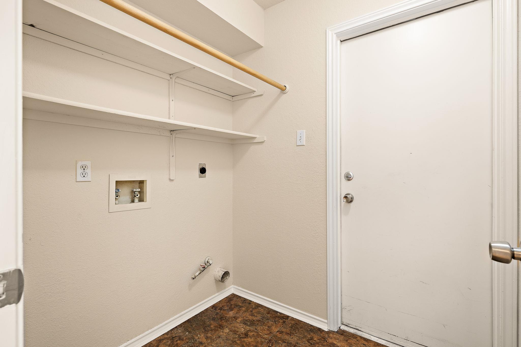 17413 Tobermory Dr Property Photo 20