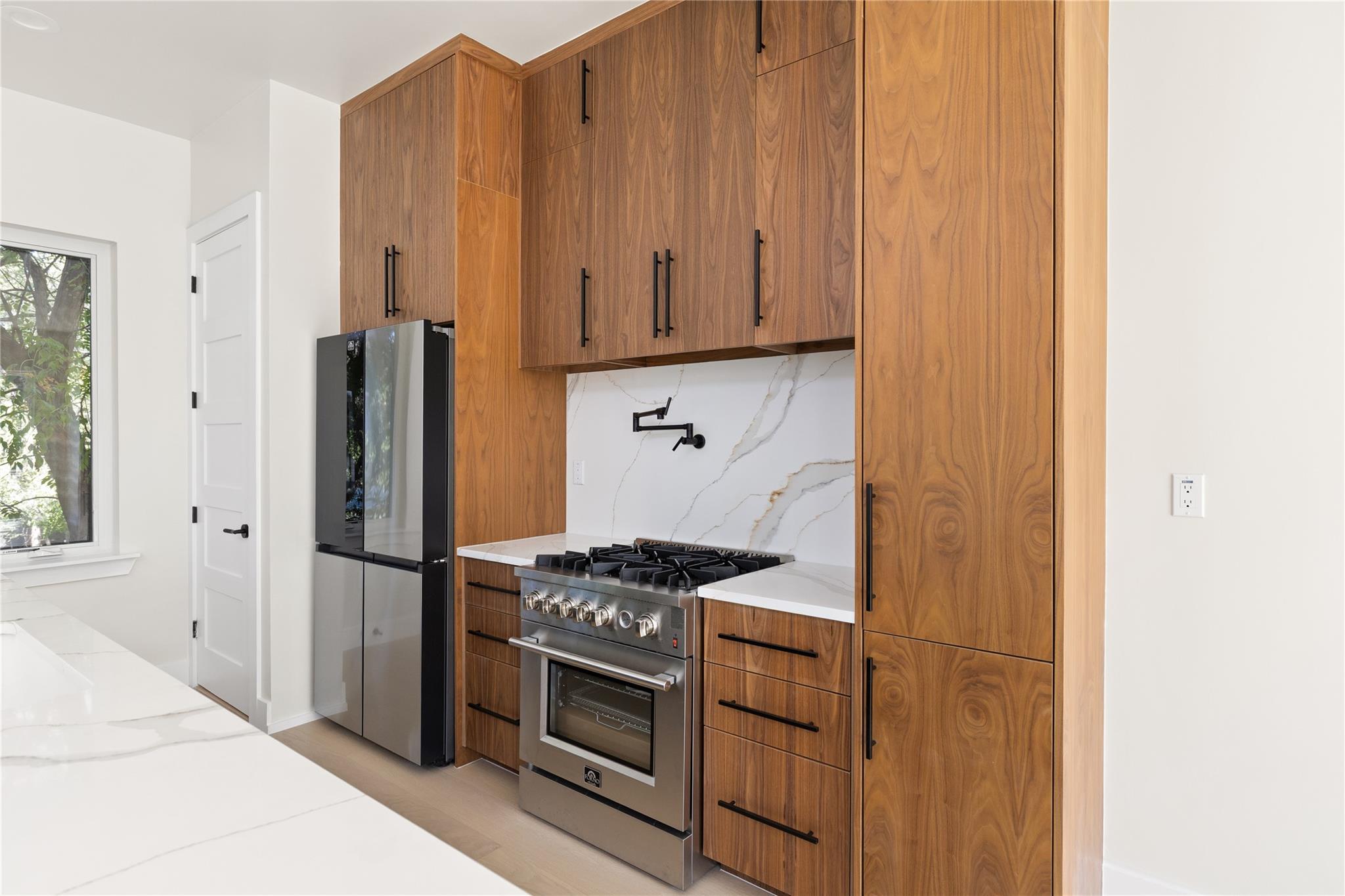 100 W Odell St #2 Property Photo 17