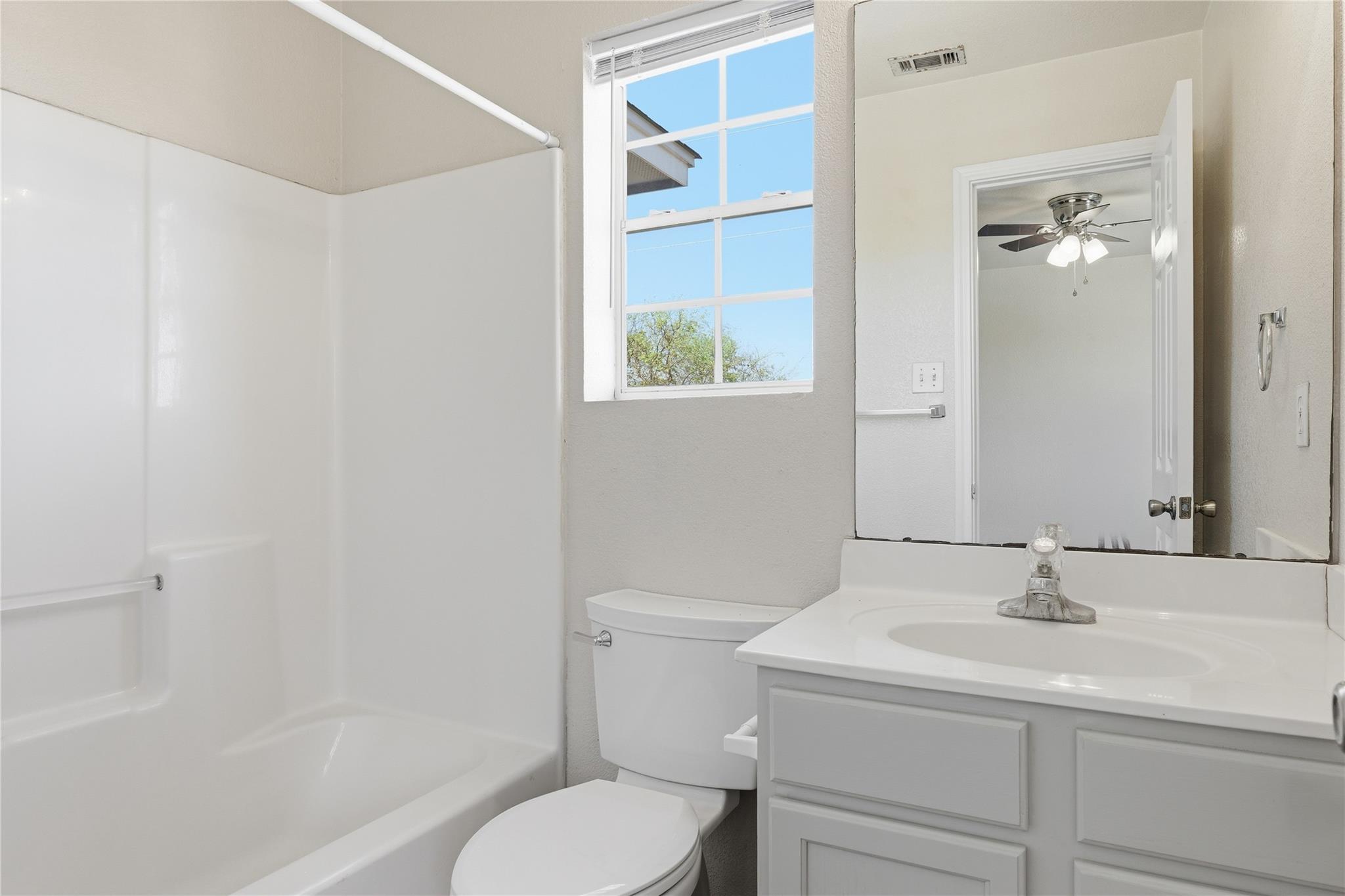885 Sagewood Trl Property Photo 18