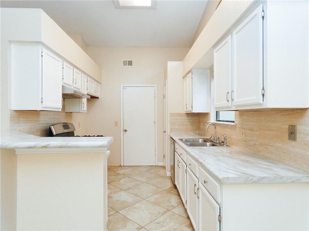 7913 Tiffany Dr Property Photo 8