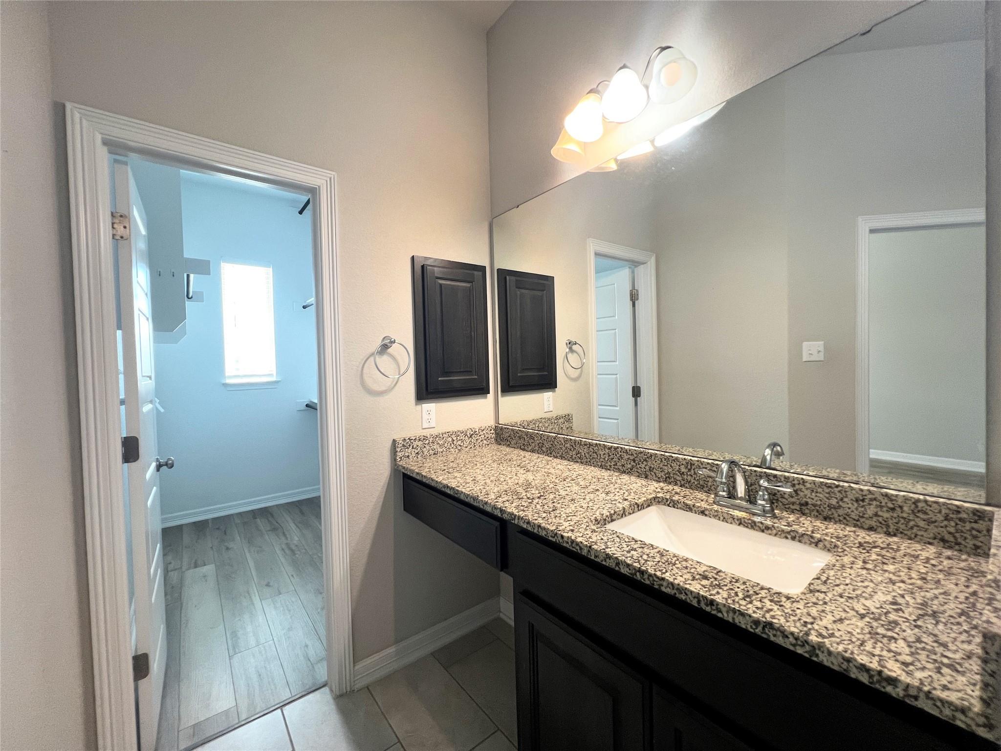 2101 Dillon Pond Ln #b Property Photo 14