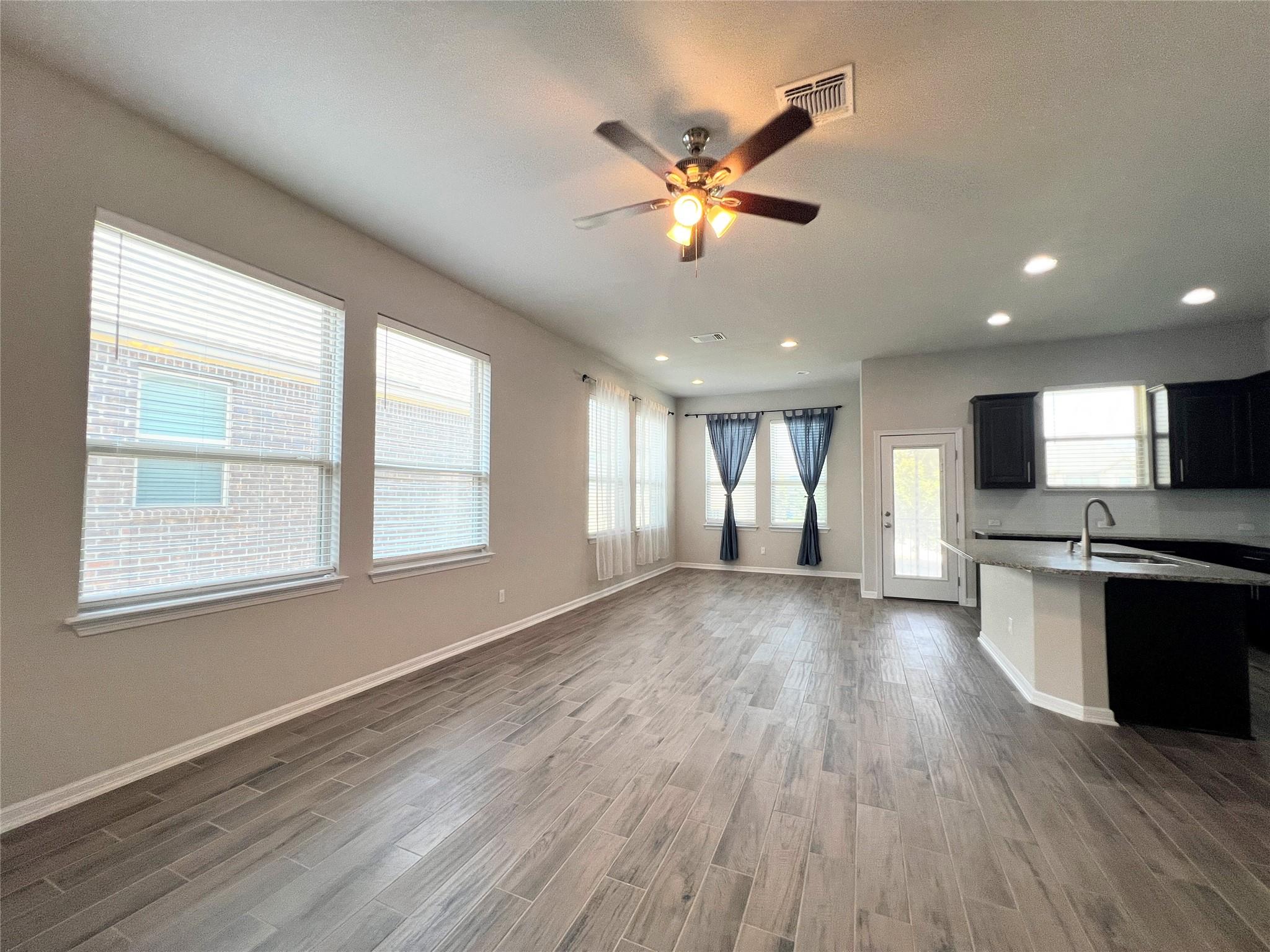 2101 Dillon Pond Ln #b Property Photo 24