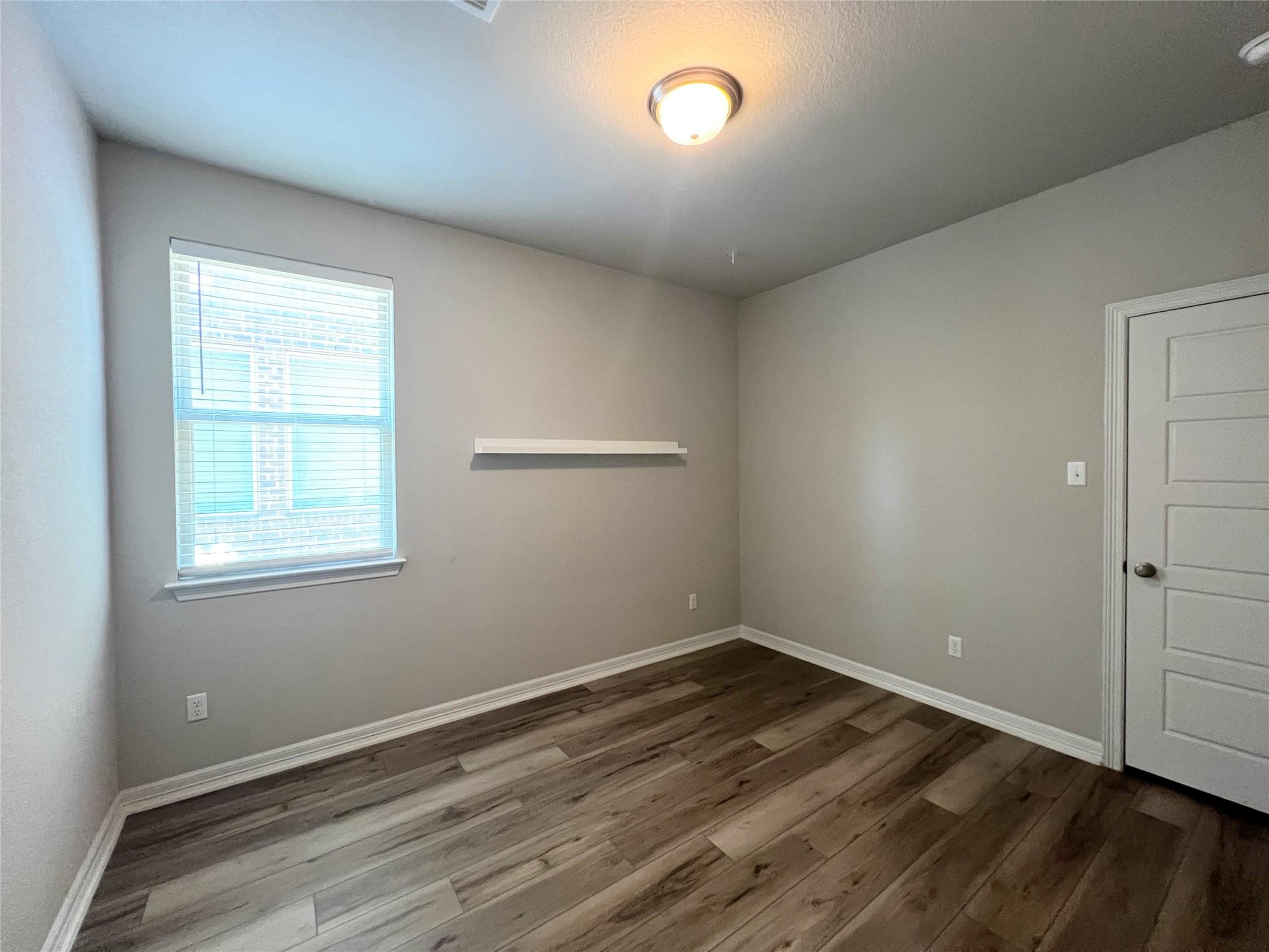 2101 Dillon Pond Ln #b Property Photo 25