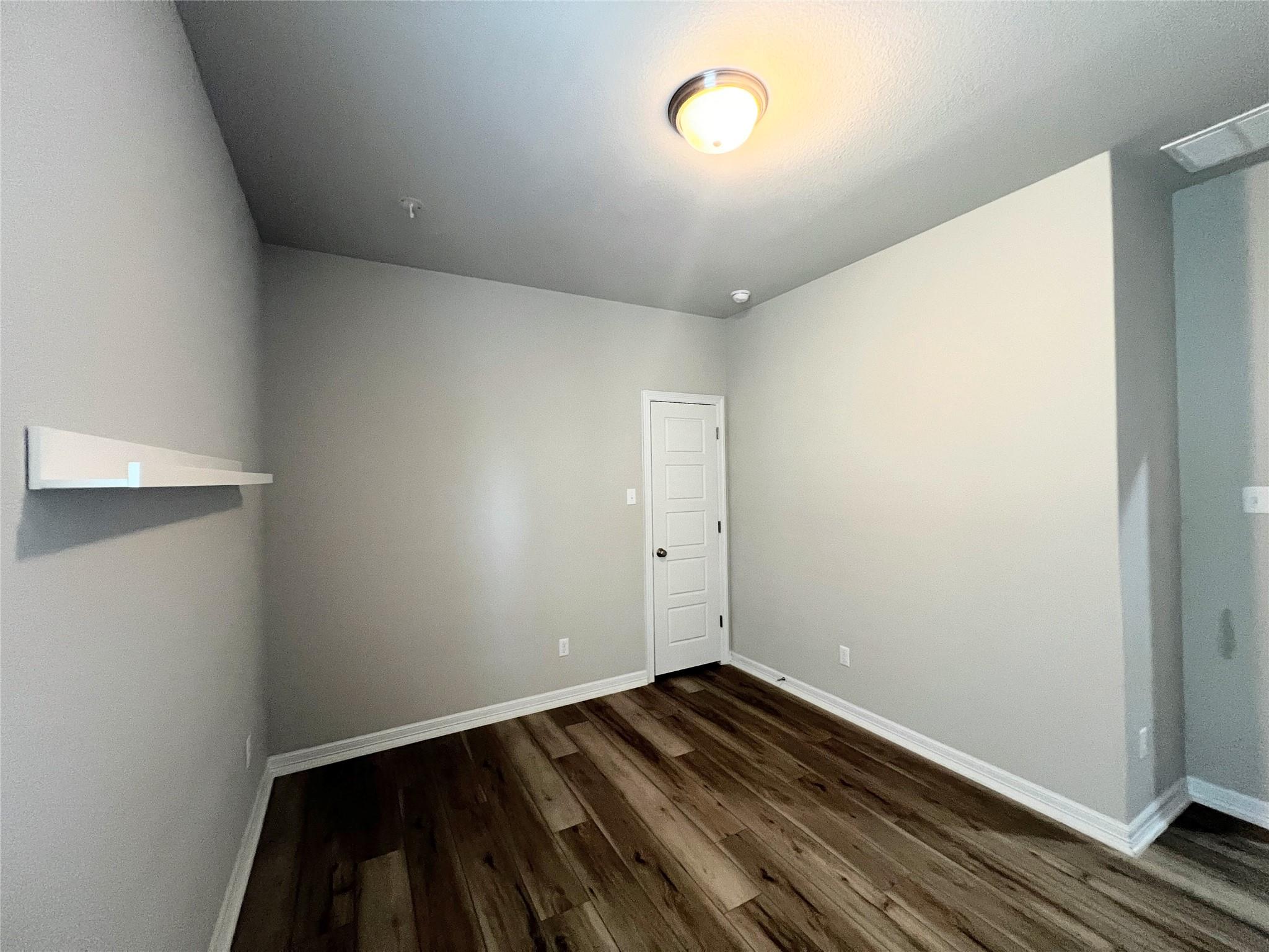 2101 Dillon Pond Ln #b Property Photo 26