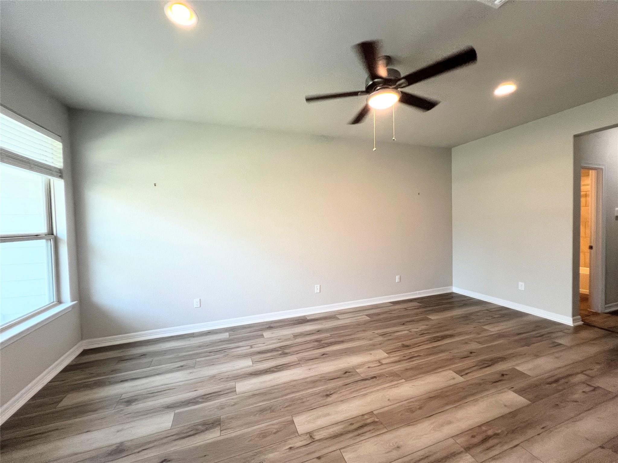 2101 Dillon Pond Ln #b Property Photo 31