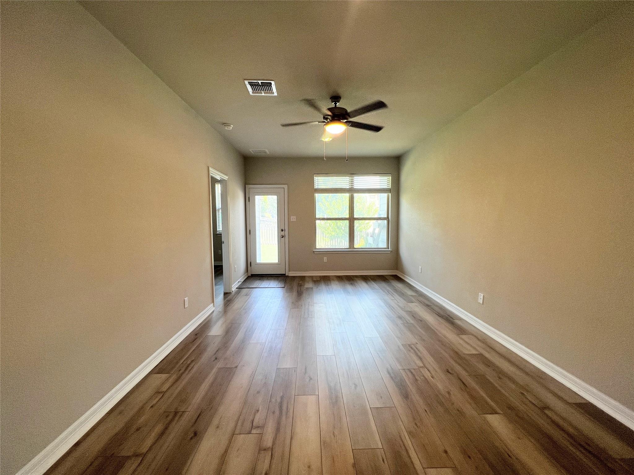 2101 Dillon Pond Ln #b Property Photo 32
