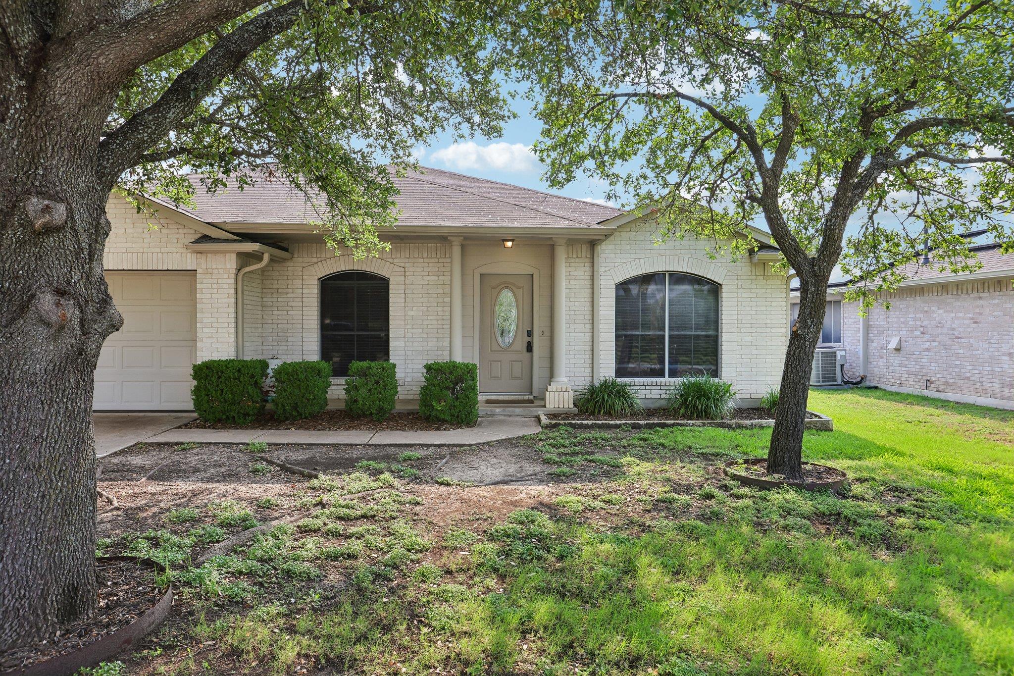 2656 Bradley Ln Property Photo 1