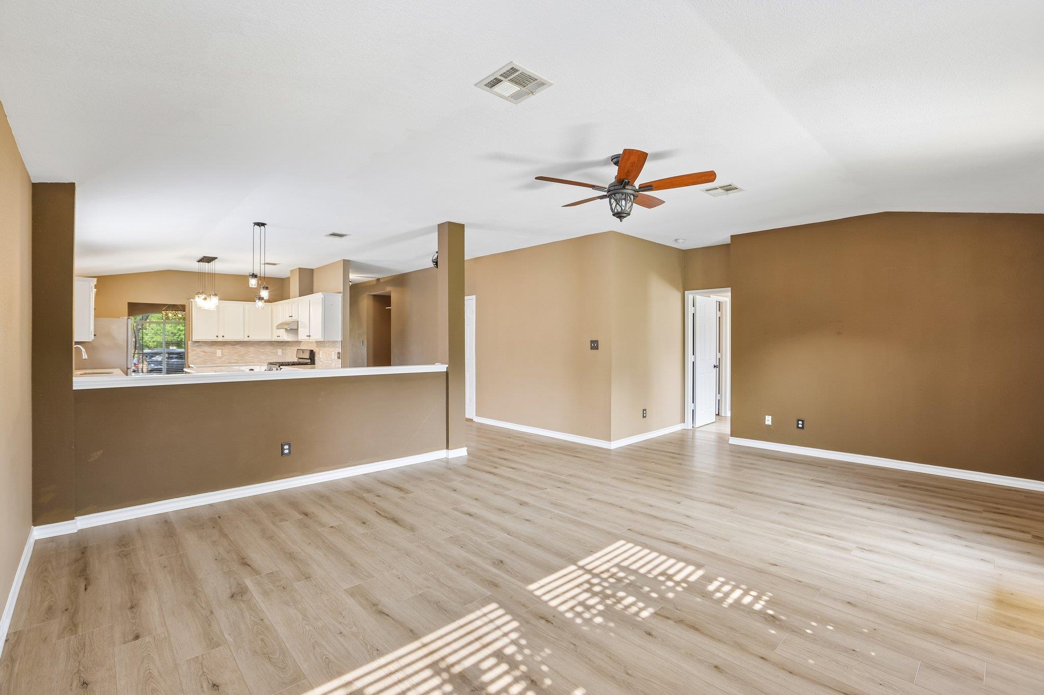 2656 Bradley Ln Property Photo 7