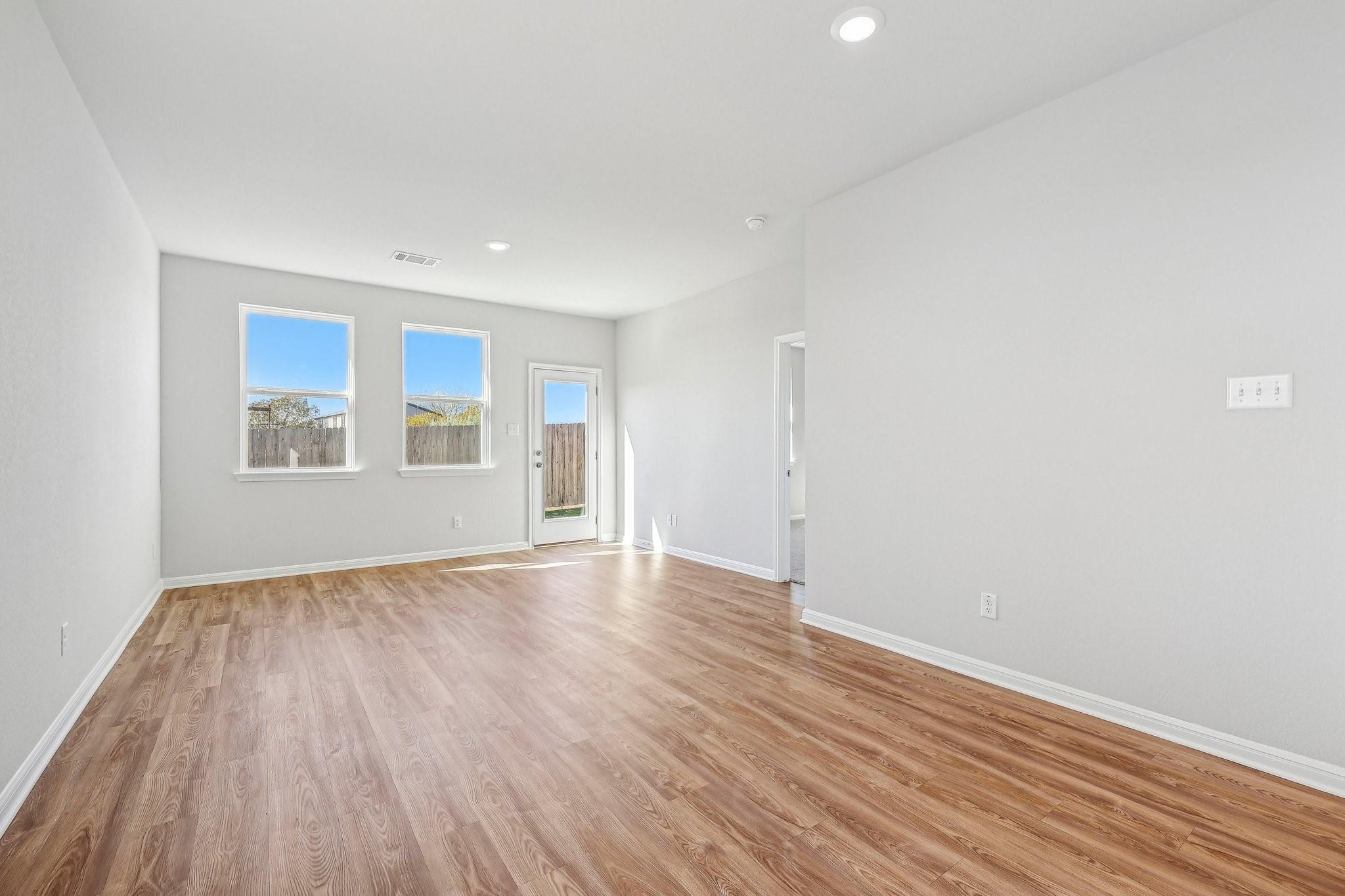 237 Alcatraz Loop Property Photo 5