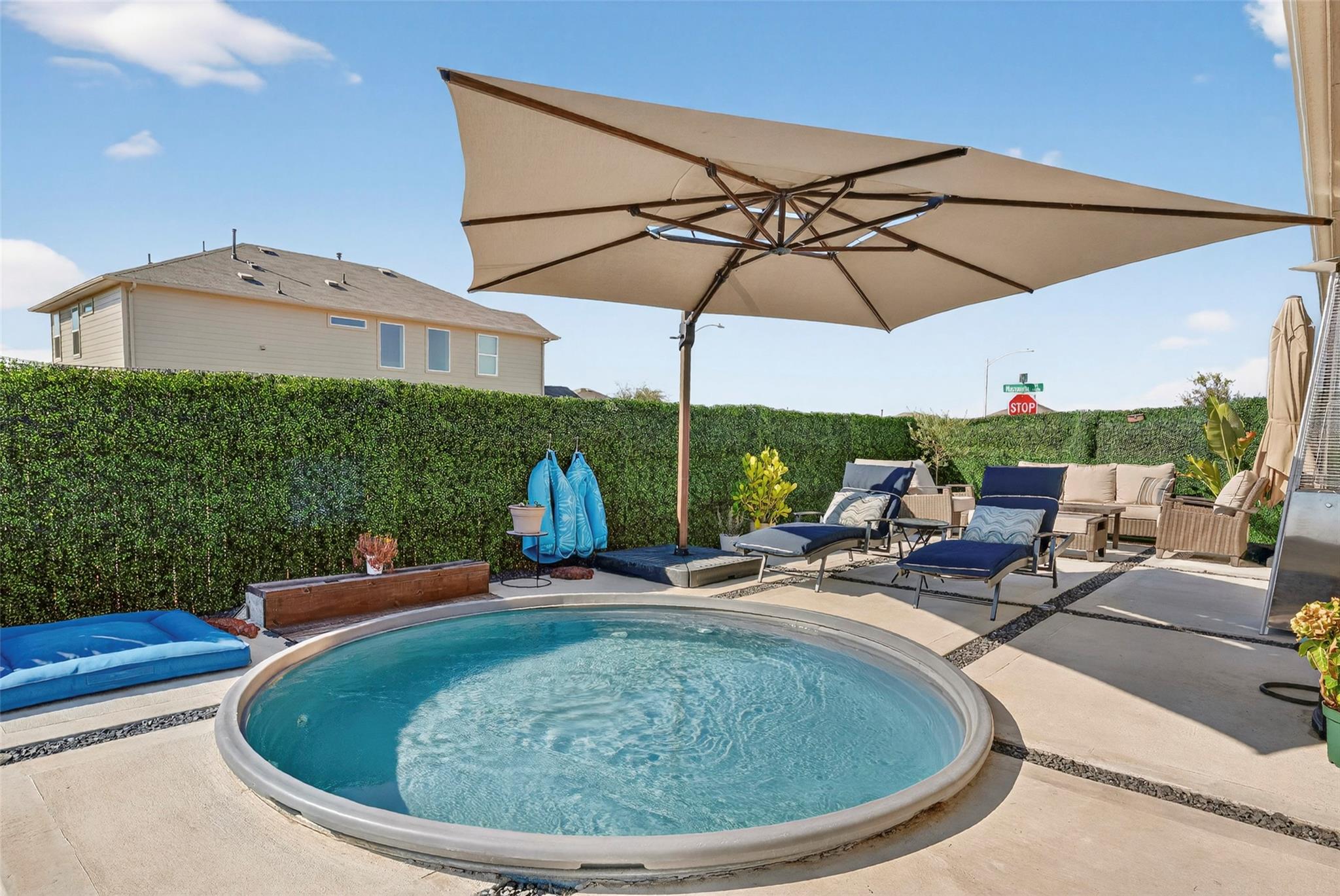 14201 Macquarie Dr Property Photo 1